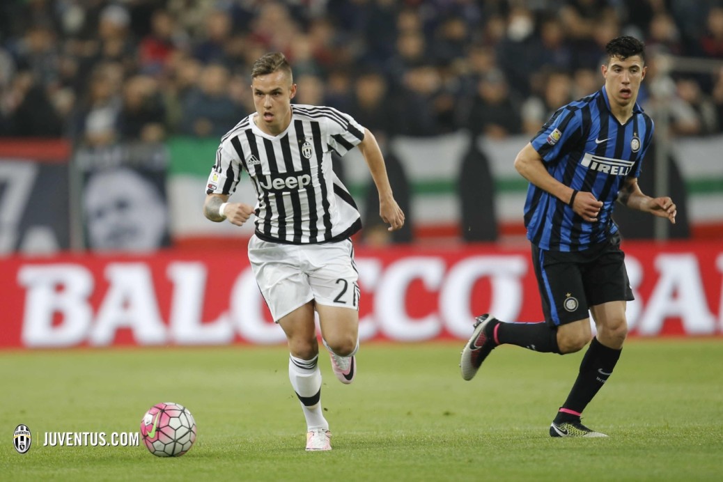 Foto LaPresse - Belen Sivori
07/04/2016 Torino, Italia
Sport calcio
Juventus vs Inter - Finale Primavera Tim Cup
Nella foto: Lirola Kosok 

Photo LaPresse - Belen Sivori
07/04/2016 Turin, Italy
Sport
Juventus vs Inter - Finale Primavera Tim Cup
In the pic: Lirola Kosok